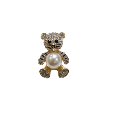 Pearl Teddy Sneaker Charm